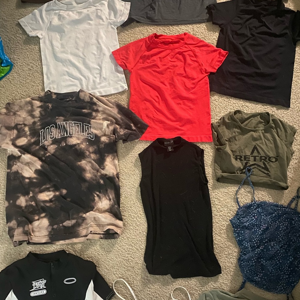 Shein Tops Bundle - Picture 4 of 5